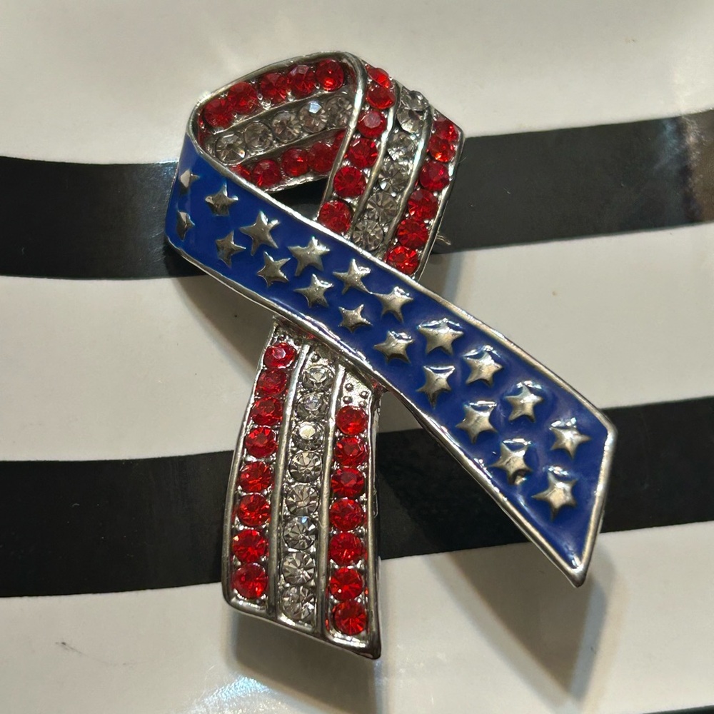 Red White and Blue, Stars and Stripes Flag Pin Brooch
